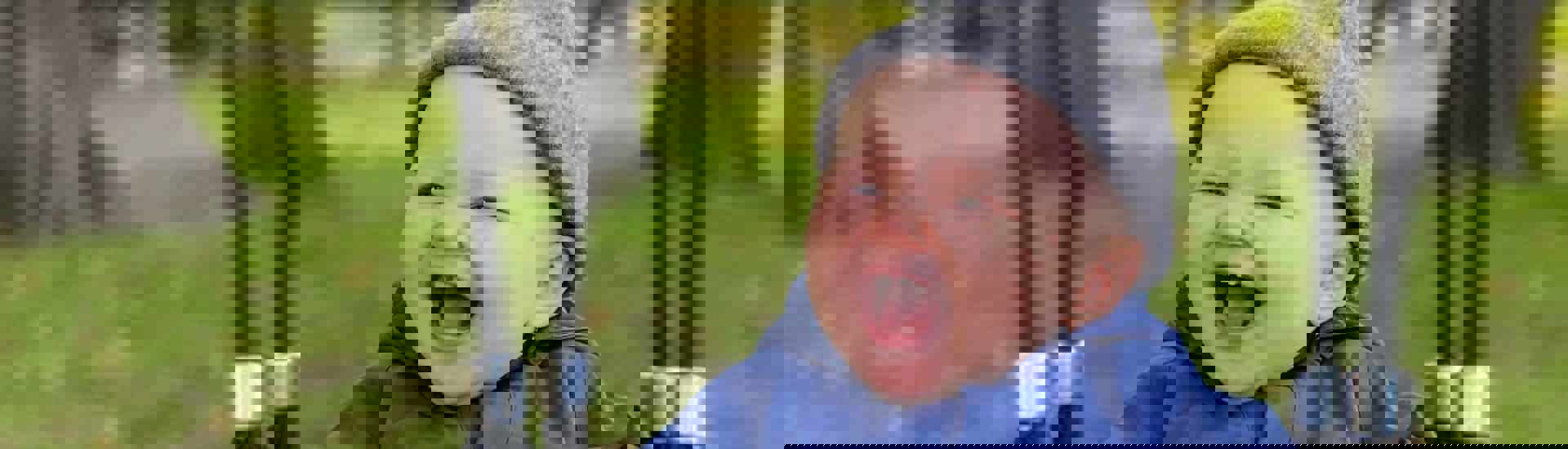 Baby van papa Christophe doet alles op haar eigen tempo