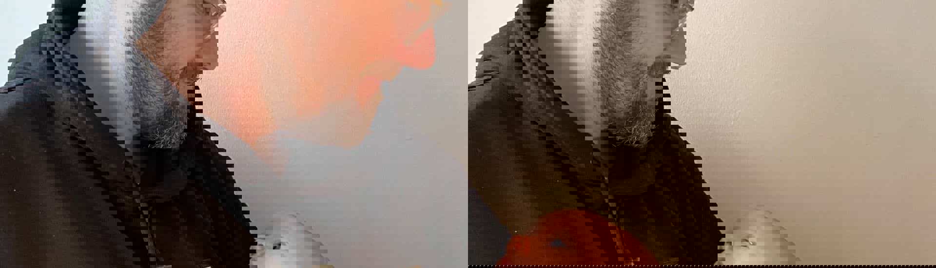 Papa Christophe met baby: over vaderschapsverlof