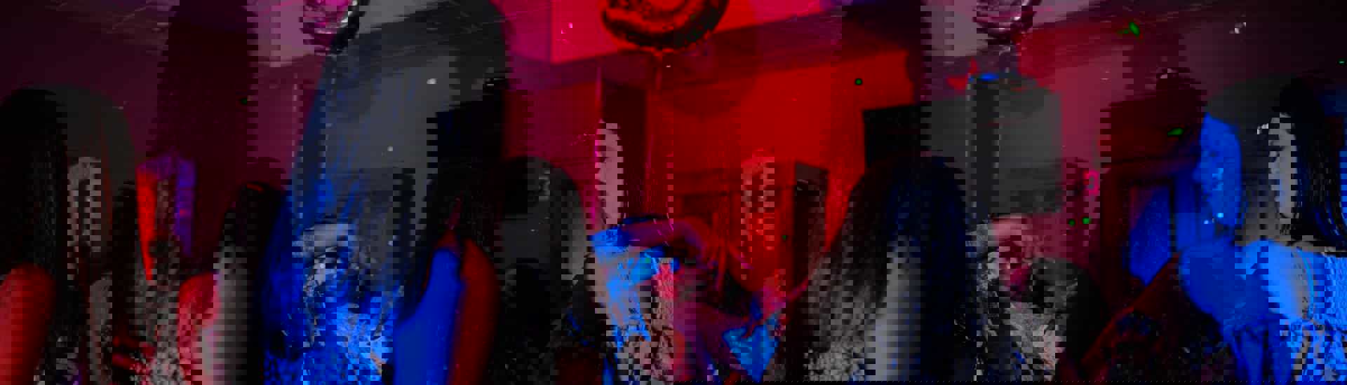 Tieners gaan uit: over roken en drinken