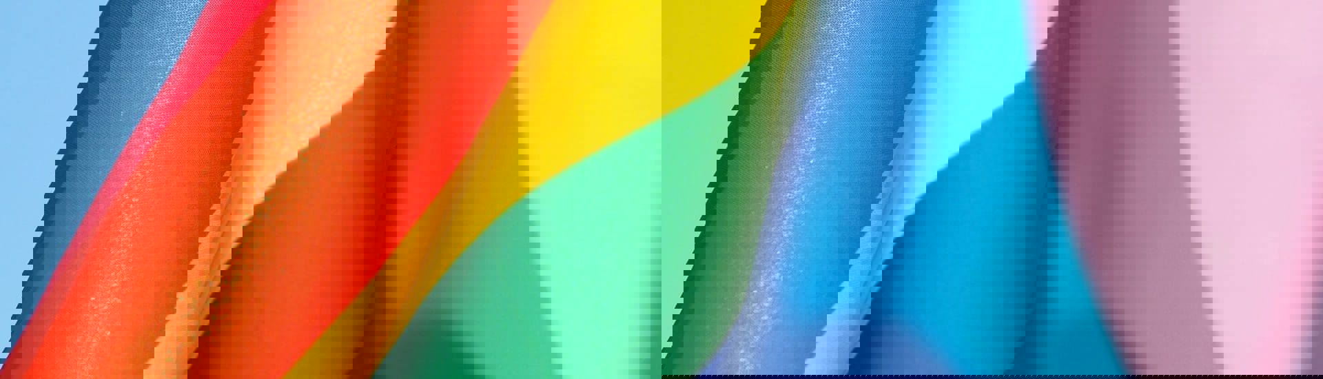 regenboogvlag: LGBTQ+: Gedachteflarden van een papa 