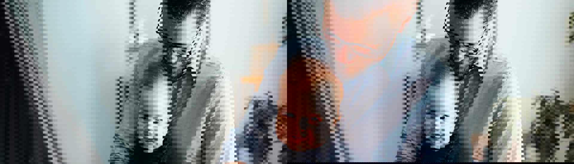 Vader met baby: pleidooi voor meer vadervriendelijkheid