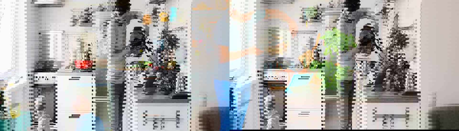 Papa kookt in de keuken: op zoek naar de energievreters in je huis