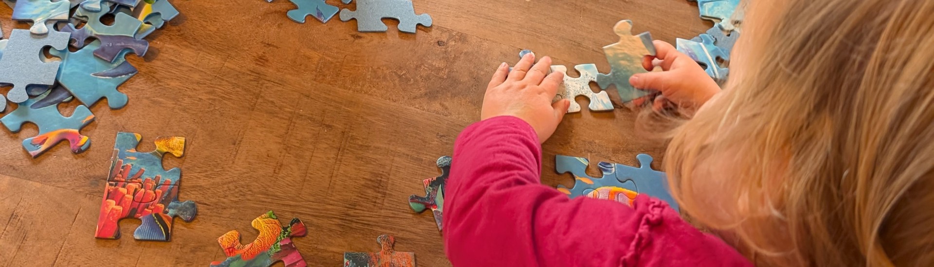 Hoogbegaafd Kind Ermee Omgaan Peuter Puzzelt 100 Stukken