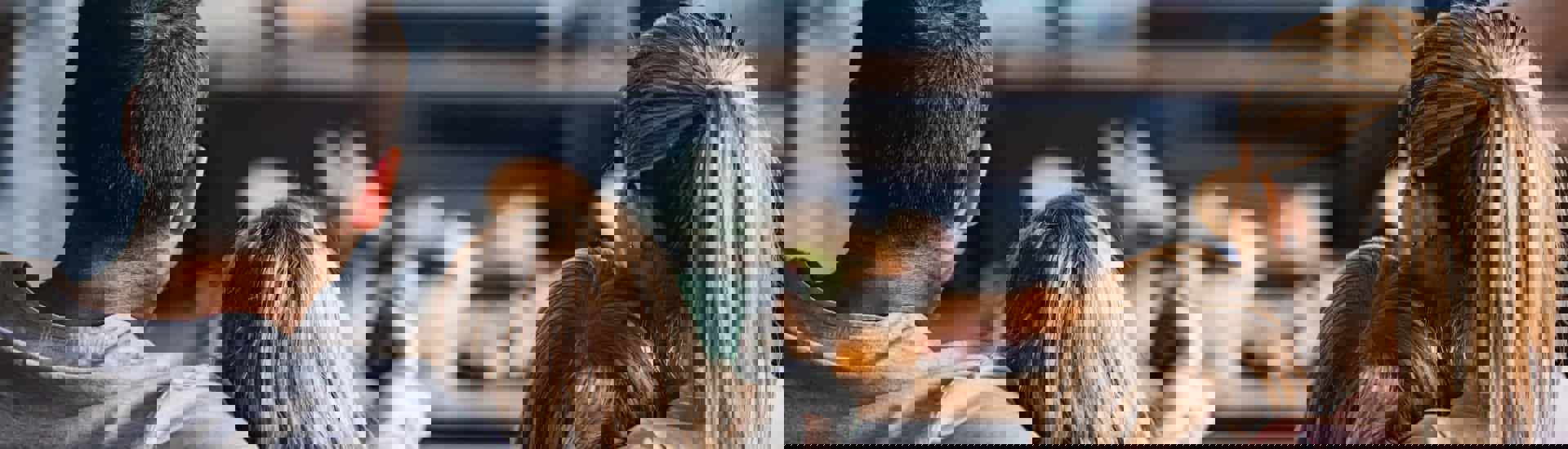 Ouders en kinderen genieten van quality time