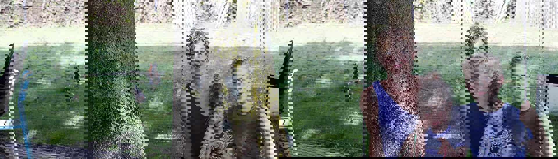 Madame Zsazsa met haar drie kinderen