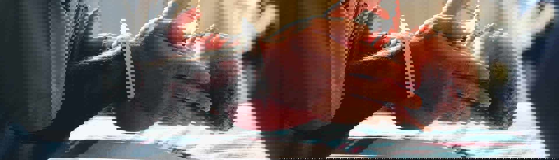 Pas geboren baby: Koestering en hechting zijn van levensbelang bij te vroeg geboren baby