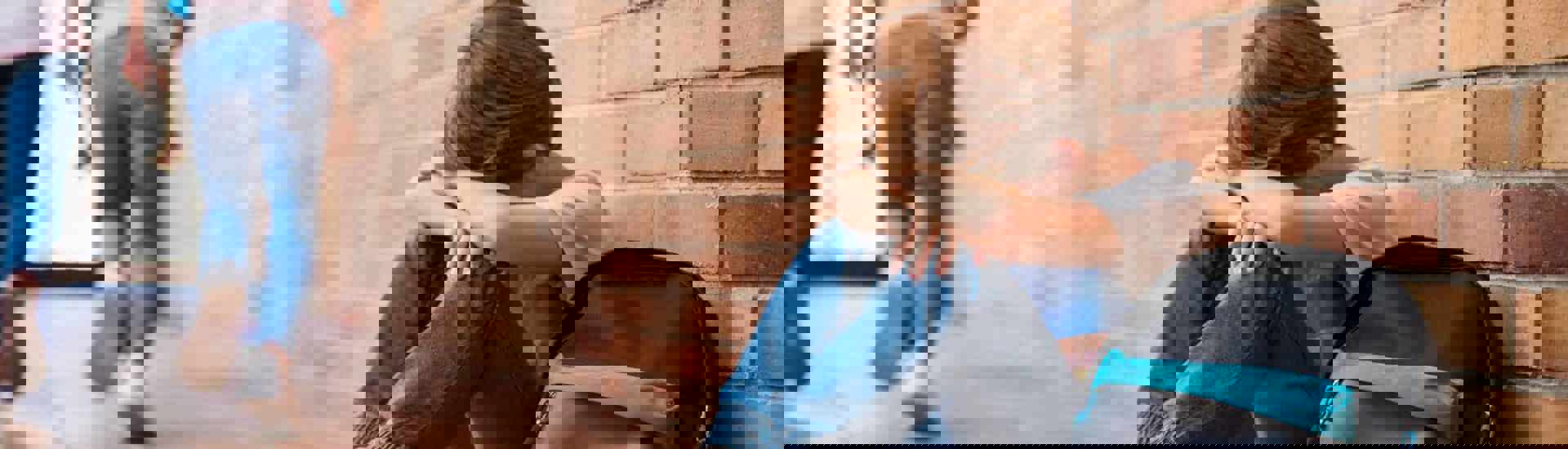 Kind wordt gepest door een ander kind: wat kan je doen?