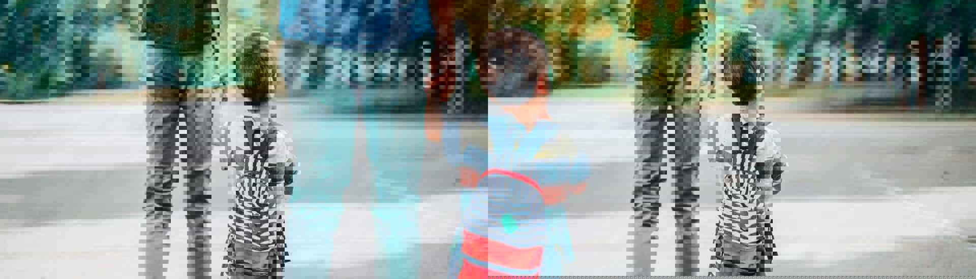 Kleuter gaat voor het eerst naar school