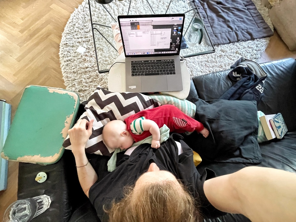 Speelpunt Mama Rien Thuis In Zetel Met Dochter