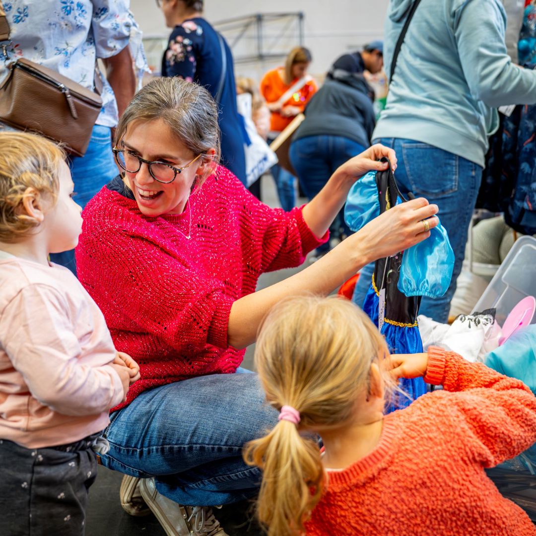 Tweedehandsbeurs 2HB Mama Kleuter Jan Crab