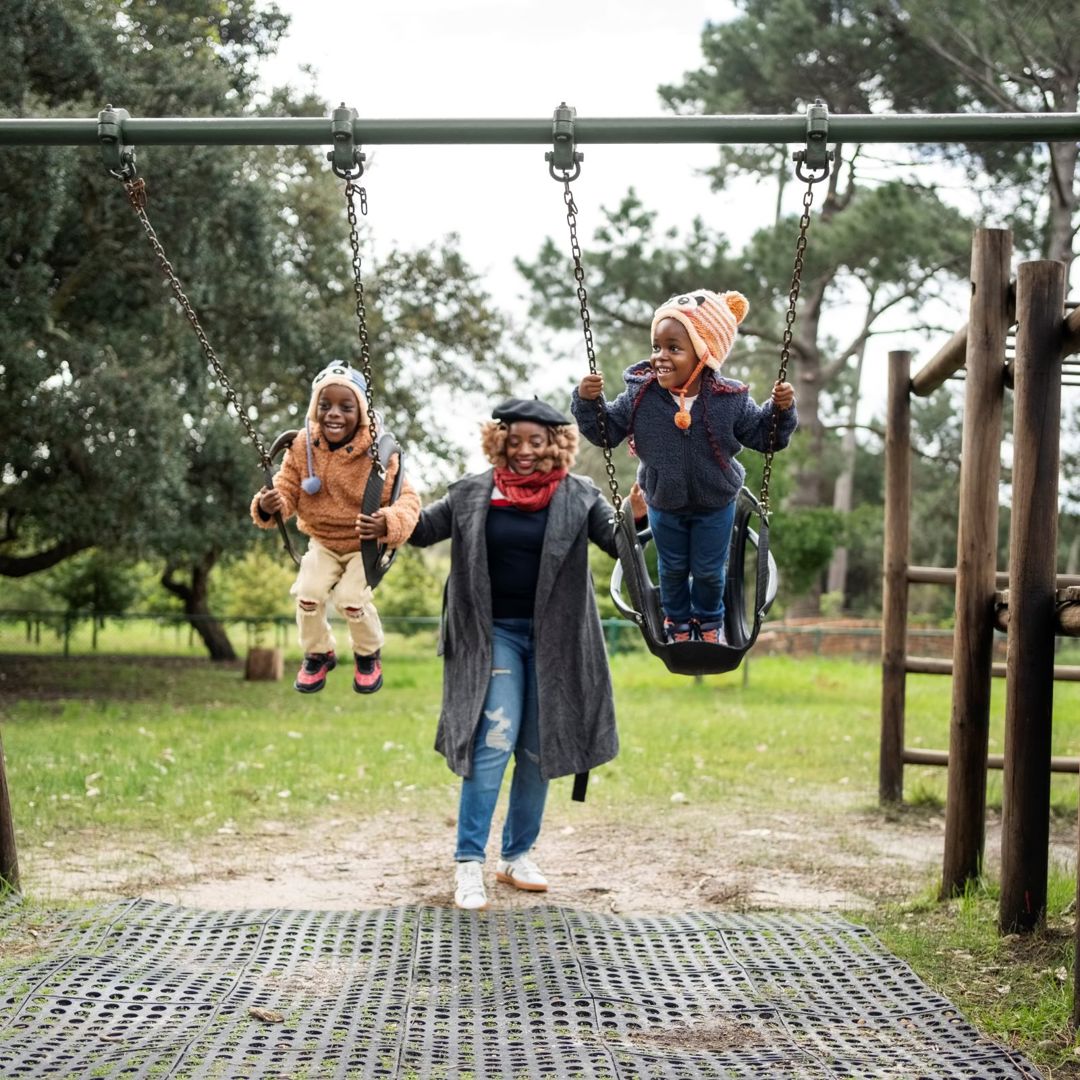 Activiteiten Banner Winter Mama Met Kinderen Schommel Speeltuin
