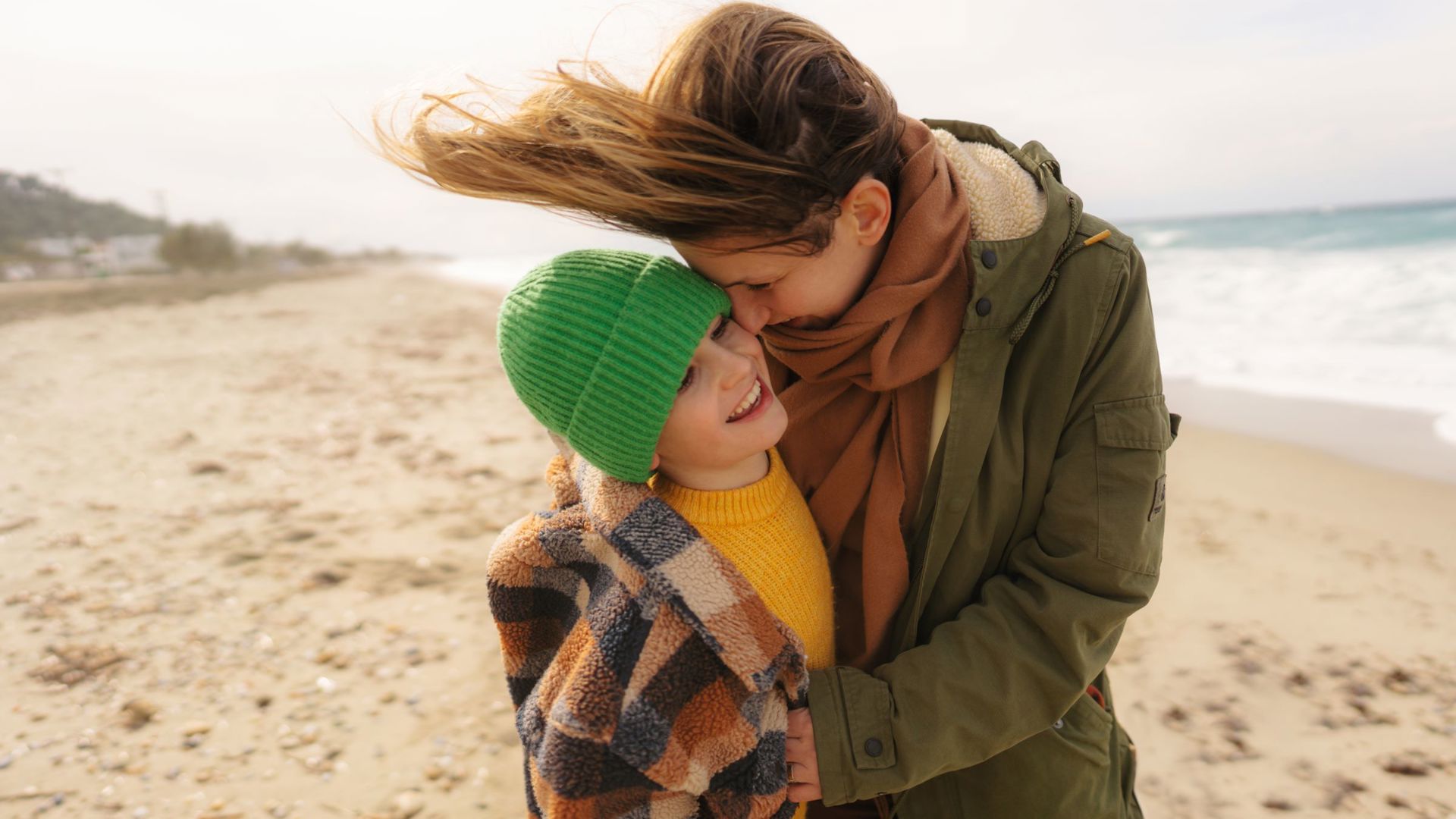 Schoolkind Doelgroep Winter Zee Wind Moeder
