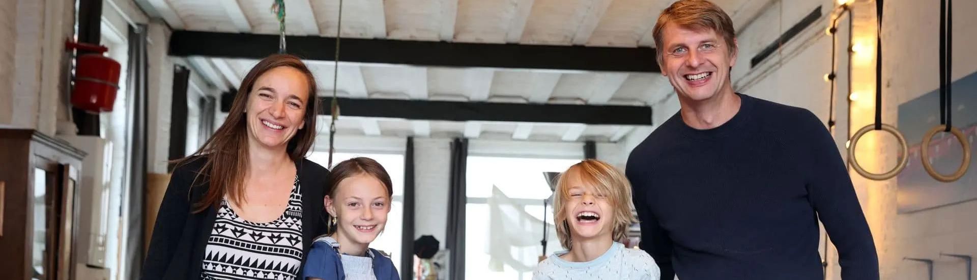 Naomi en Steve met hun kinderen: na de relatiecrisis